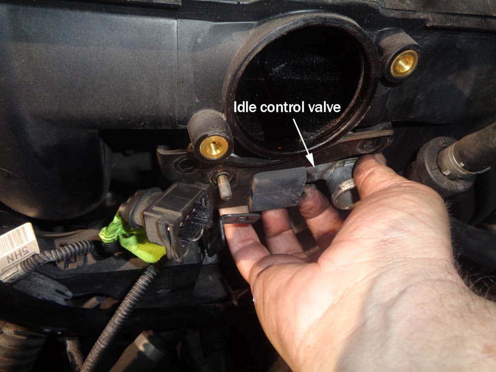 See B2721 repair manual
